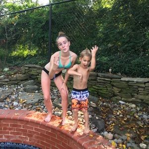 Meet your Posher, Carrie